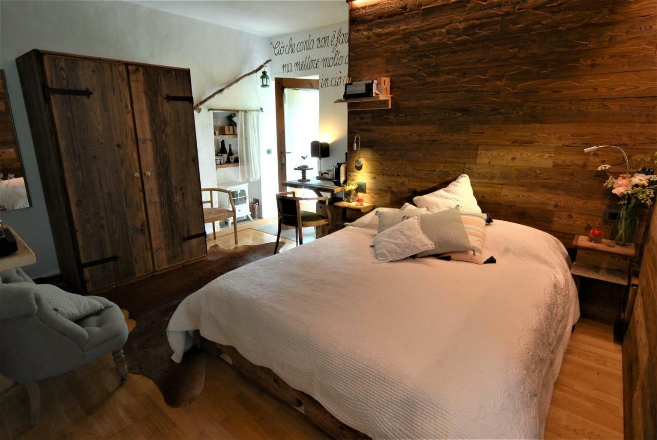 Bed and Breakfast Grange Epiney Bed E Breakfast à La Salle Extérieur photo